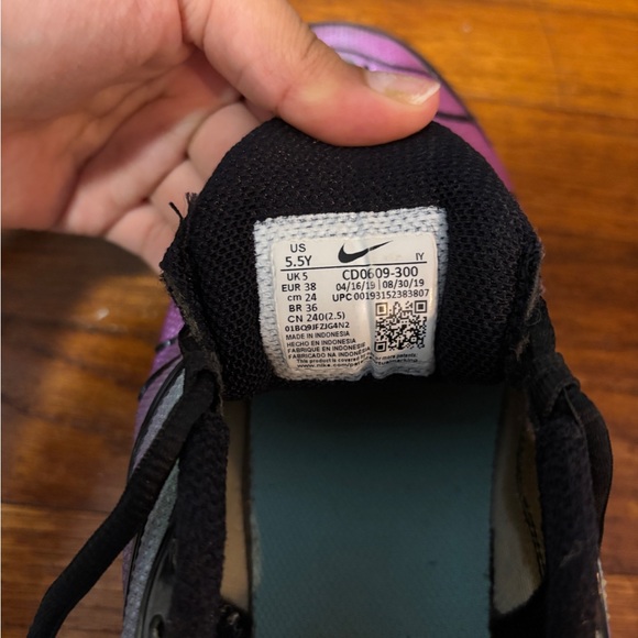 Nike Air Max Plus GS ‘Aurora Hyper Violet - Picture 7 of 8